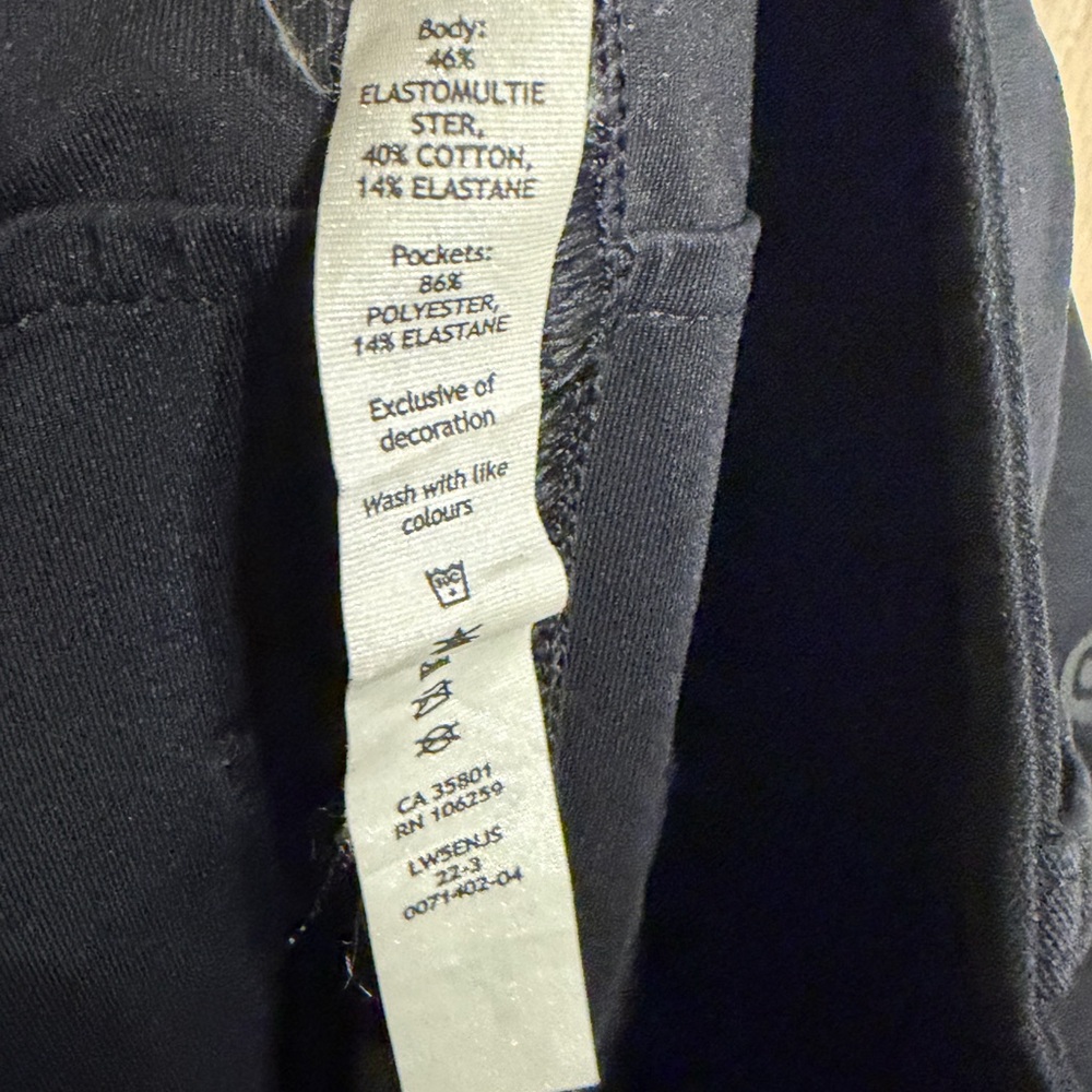 Lululemon Women’s Black Pants – Size 28 - Picture 9 of 9